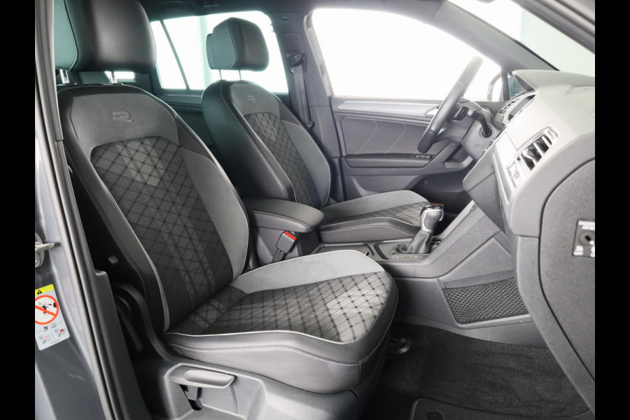 Volkswagen Tiguan 1.5 TSI R-Line Business+ 150PK | Automaat (DSG) | Panoramadak | Navigatie | 20 Inch | Spiegelpakket | Camera