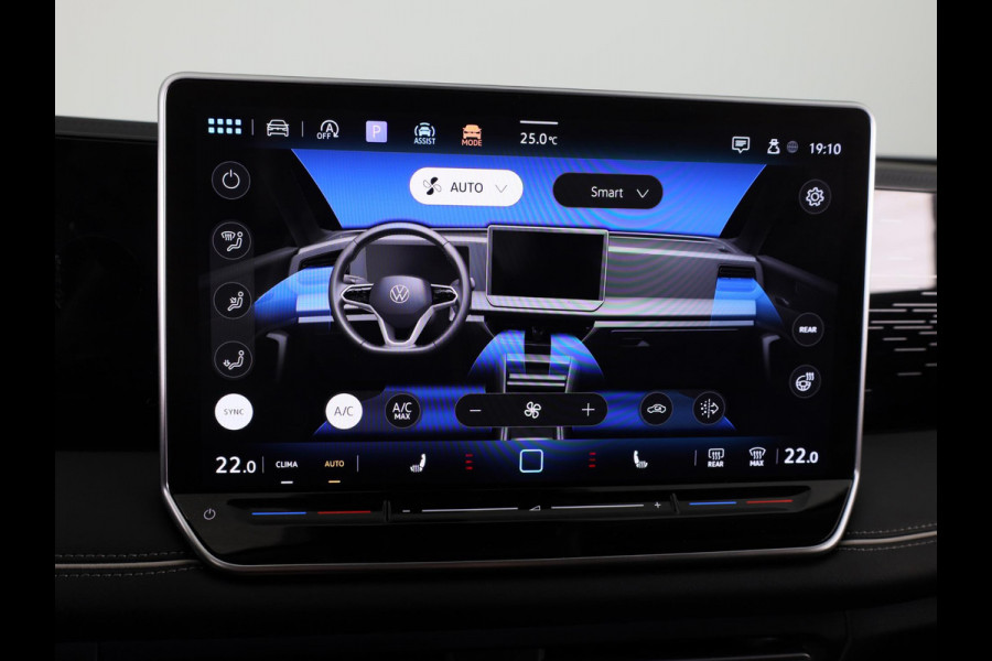 Volkswagen Tiguan 1.5 eTSI Elegance 150 pk Automaat (DSG) | Navigatie | Elektr. trekhaak | Parkeersensoren (Park assist) | Rondomzicht camera | Matrix LED koplampen |