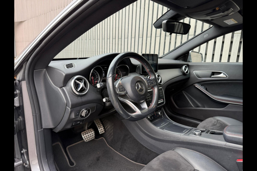 Mercedes-Benz CLA-Klasse 180 Business Solution AMG pakket