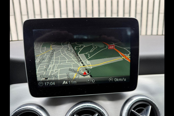 Mercedes-Benz CLA-Klasse 180 Business Solution AMG pakket