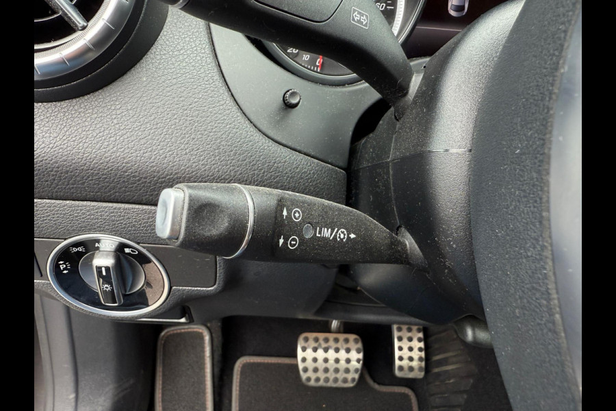 Mercedes-Benz CLA-Klasse 180 Business Solution AMG pakket