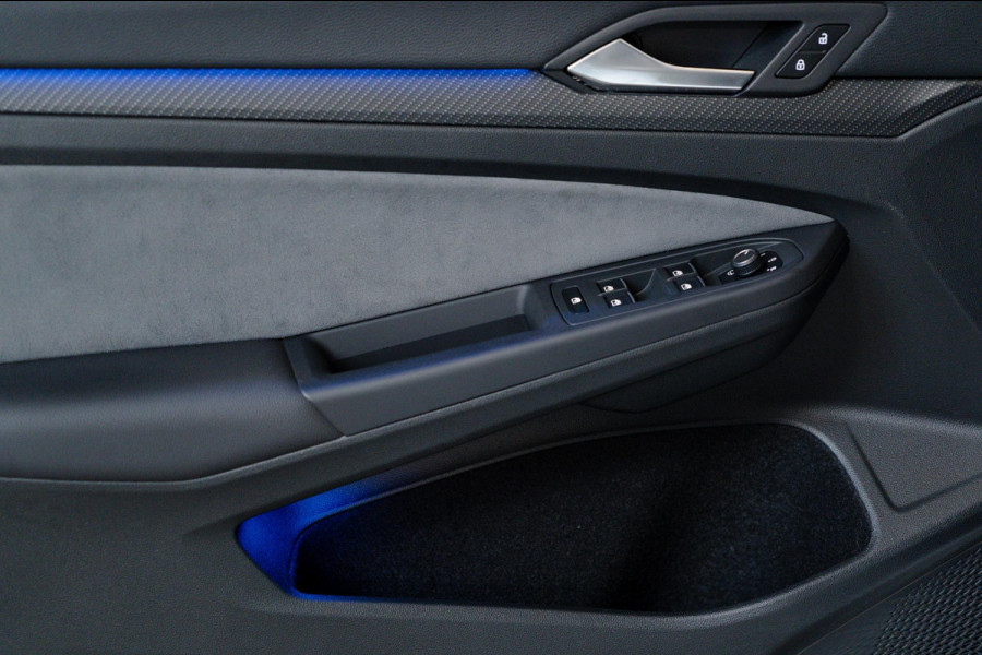 Volkswagen Golf 1.5 eTSI 3x R-Line Pano|IQ|ACC|AppleCarplay|Trekhaak