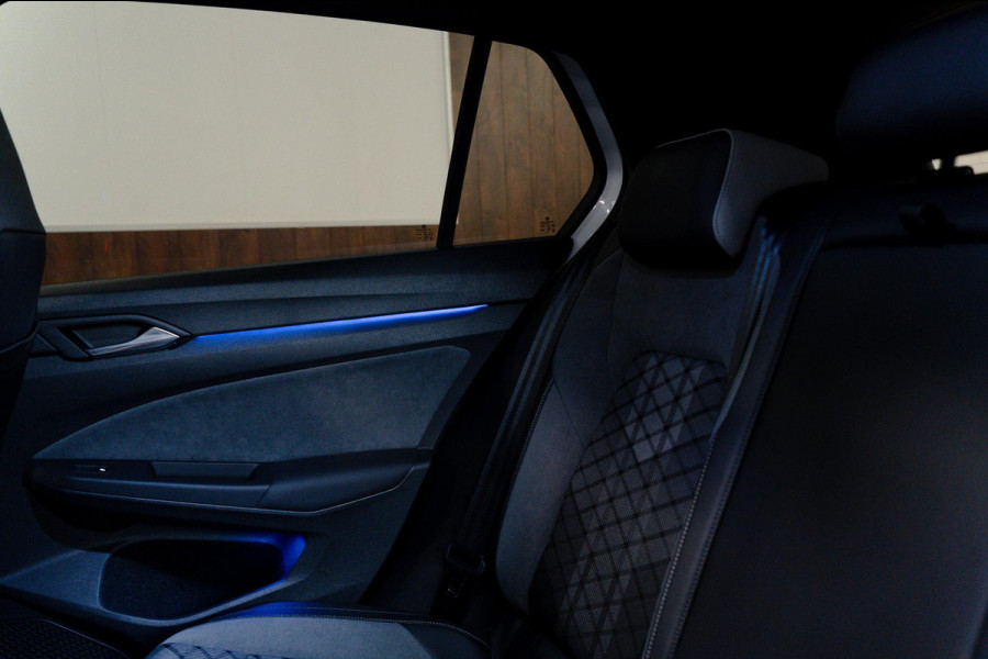 Volkswagen Golf 1.5 eTSI 3x R-Line Pano|IQ|ACC|AppleCarplay|Trekhaak
