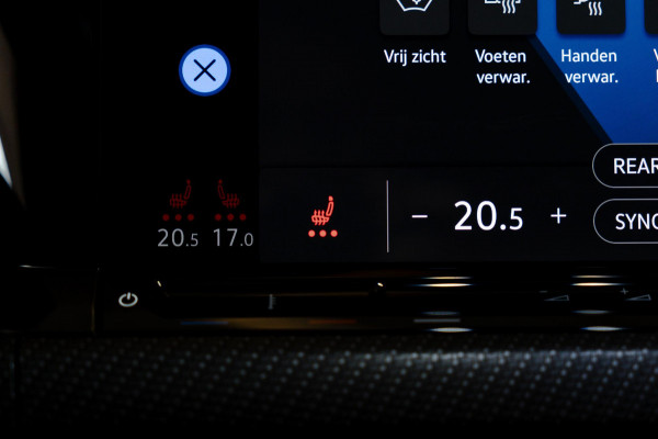 Volkswagen Golf 1.5 eTSI 3x R-Line Pano|IQ|ACC|AppleCarplay|Trekhaak