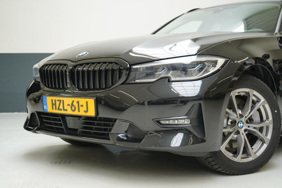 BMW 3 Serie Touring 330e Business Edition Plus | Adaptive cruise | Trekhaak | Sportstoelen | Apple Carplay