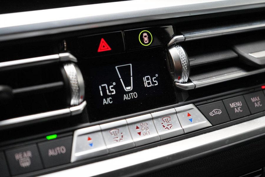 BMW 3 Serie Touring 330e Business Edition Plus | Adaptive cruise | Trekhaak wegkl. | Navigatie | Camera | Apple Carplay