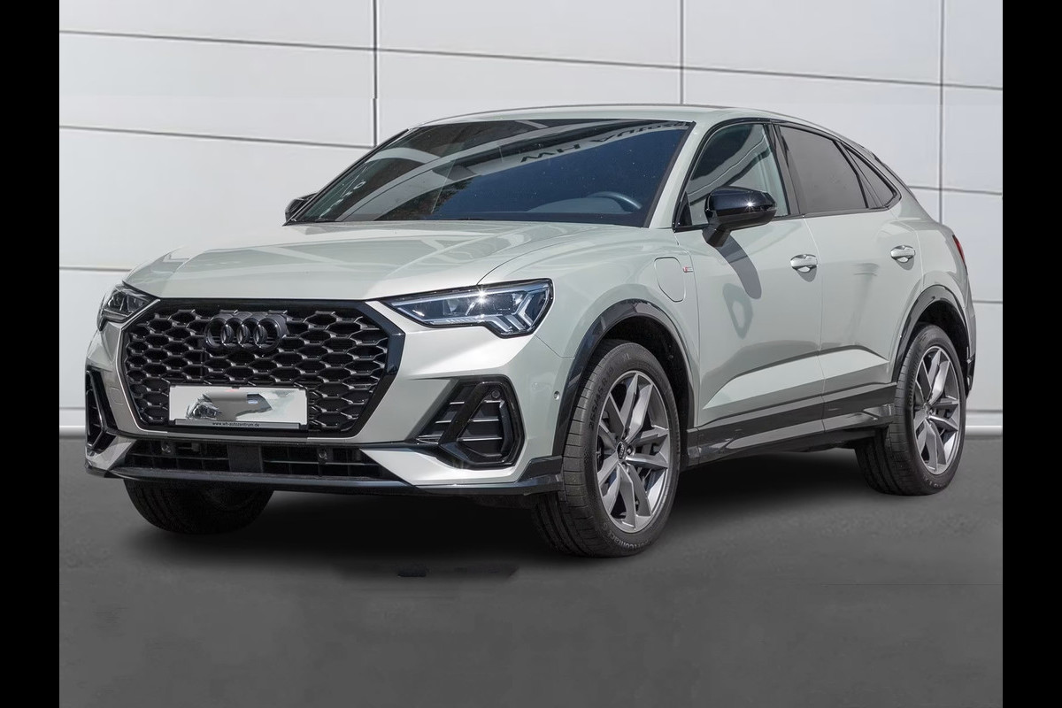 Audi Q3 Sportback 45 TFSI e S-LINE ** LED, VIRTUAL, ACC, OPTIK SCHWARZ, KEYLESS, 19-inch LMV ** 1e EIG - UNFALLFREI ** ** INFORMEER OOK NAAR ONZE AANTREKKELIJKE FINANCIAL-LEASE TARIEVEN **