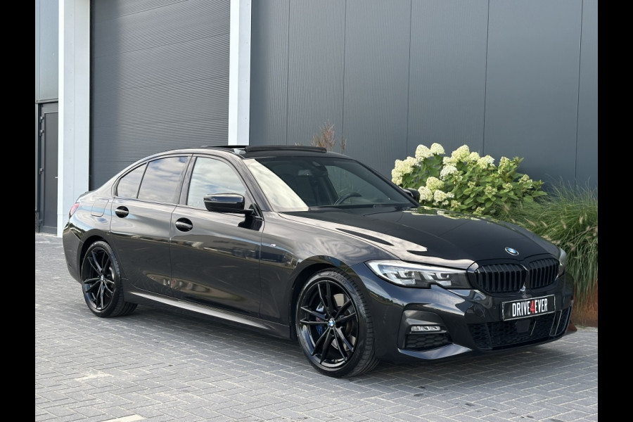 BMW 3-serie 330i M PACK M2020 PANO NAVI SPORTVELGEN CLIMATE PDC