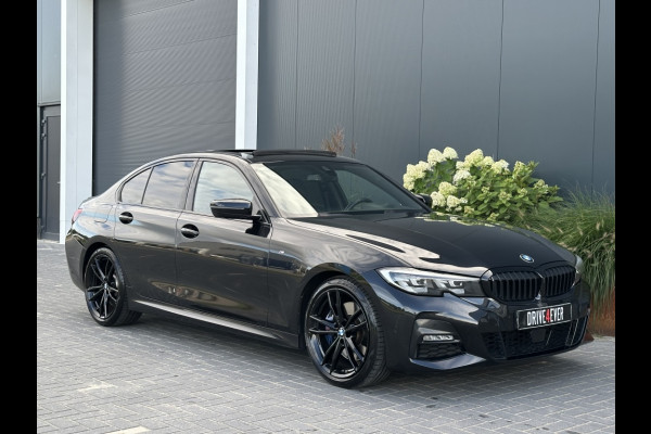 BMW 3-serie 330i M PACK M2020 PANO NAVI SPORTVELGEN CLIMATE PDC