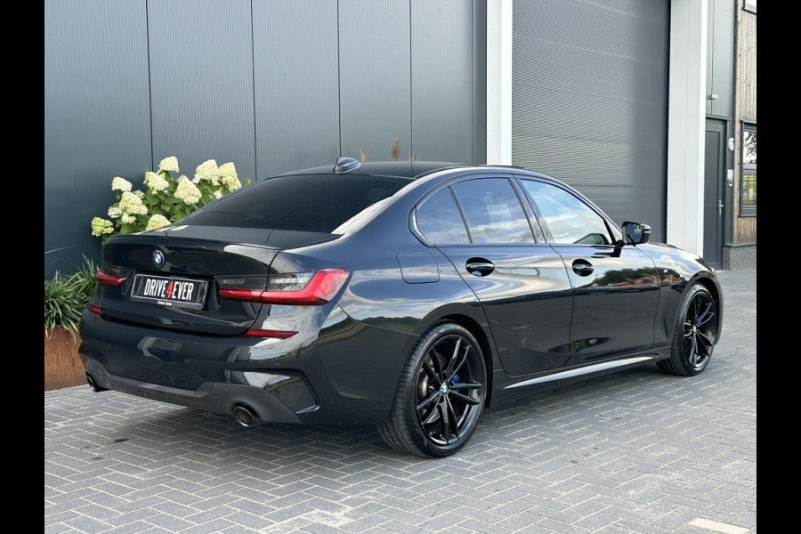 BMW 3-serie 330i M PACK M2020 PANO NAVI SPORTVELGEN CLIMATE PDC