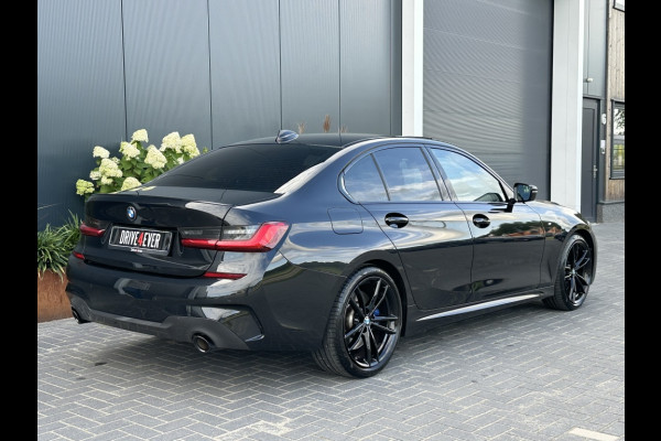 BMW 3-serie 330i M PACK M2020 PANO NAVI SPORTVELGEN CLIMATE PDC