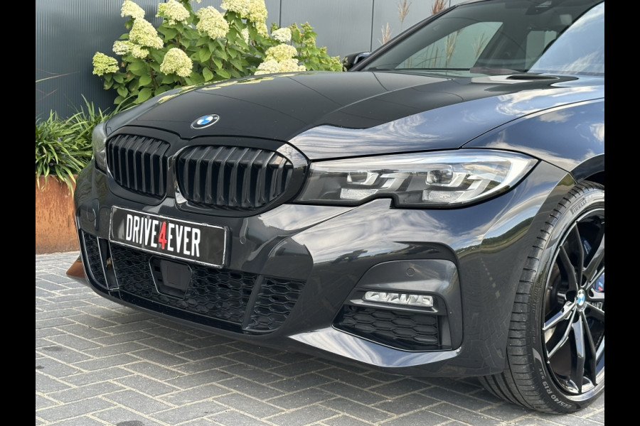 BMW 3-serie 330i M PACK M2020 PANO NAVI SPORTVELGEN CLIMATE PDC