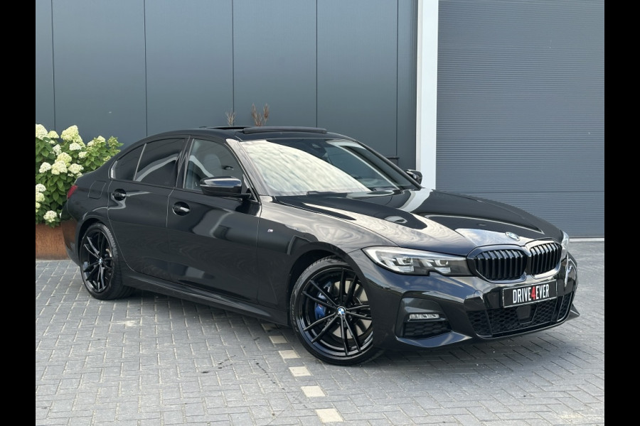 BMW 3-serie 330i M PACK M2020 PANO NAVI SPORTVELGEN CLIMATE PDC