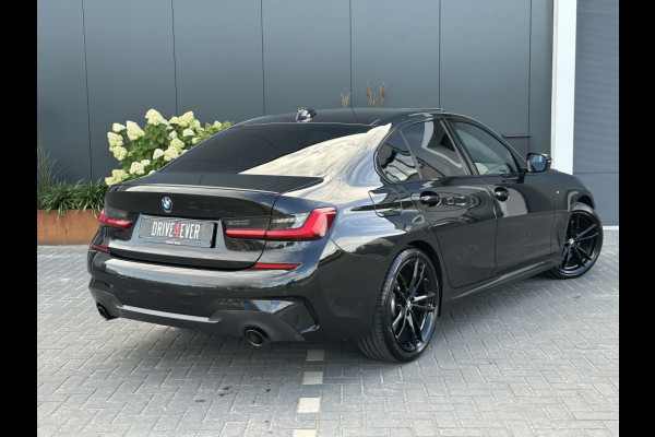 BMW 3-serie 330i M PACK M2020 PANO NAVI SPORTVELGEN CLIMATE PDC