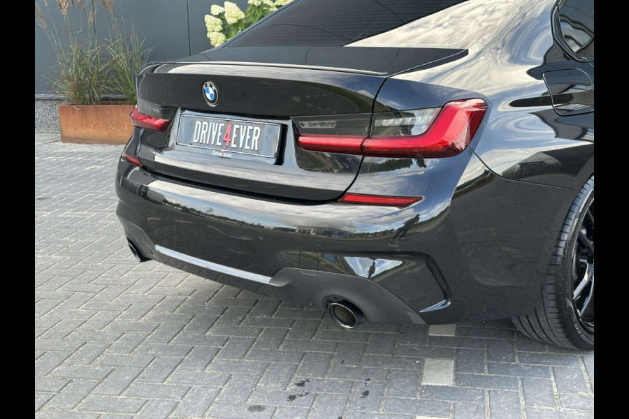 BMW 3-serie 330i M PACK M2020 PANO NAVI SPORTVELGEN CLIMATE PDC