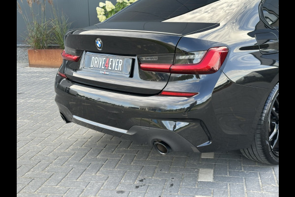 BMW 3-serie 330i M PACK M2020 PANO NAVI SPORTVELGEN CLIMATE PDC