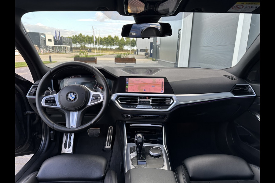 BMW 3-serie 330i M PACK M2020 PANO NAVI SPORTVELGEN CLIMATE PDC