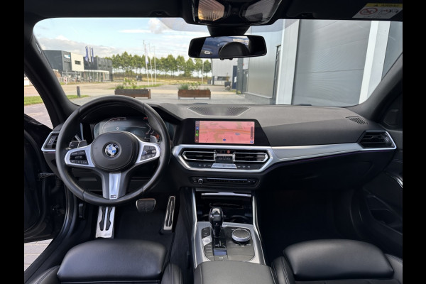 BMW 3-serie 330i M PACK M2020 PANO NAVI SPORTVELGEN CLIMATE PDC
