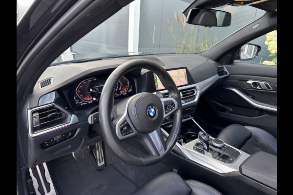 BMW 3-serie 330i M PACK M2020 PANO NAVI SPORTVELGEN CLIMATE PDC