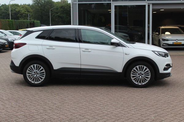 Opel Grandland X 1.2 Turbo Innovation / Trekhaak / Panoramadak / Navigatie / 18'' / Cruise Control / DAB