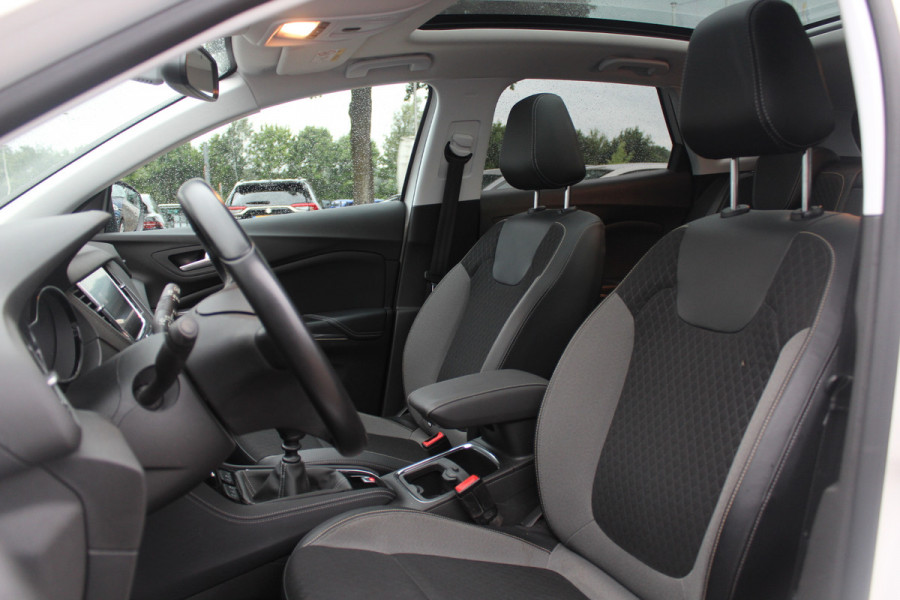 Opel Grandland X 1.2 Turbo Innovation / Trekhaak / Panoramadak / Navigatie / 18'' / Cruise Control / DAB