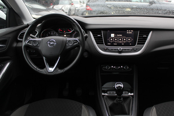 Opel Grandland X 1.2 Turbo Innovation / Trekhaak / Panoramadak / Navigatie / 18'' / Cruise Control / DAB
