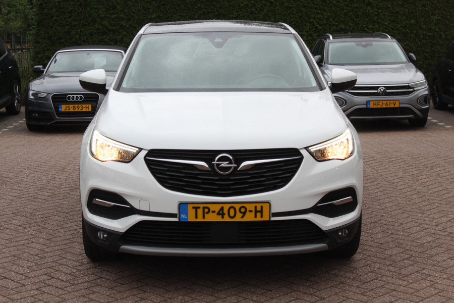 Opel Grandland X 1.2 Turbo Innovation / Trekhaak / Panoramadak / Navigatie / 18'' / Cruise Control / DAB