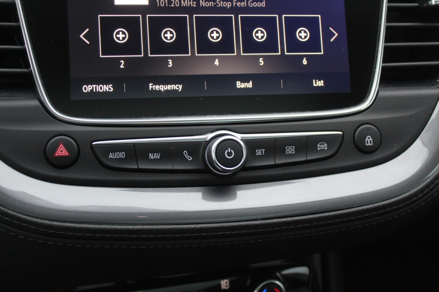 Opel Grandland X 1.2 Turbo Innovation / Trekhaak / Panoramadak / Navigatie / 18'' / Cruise Control / DAB