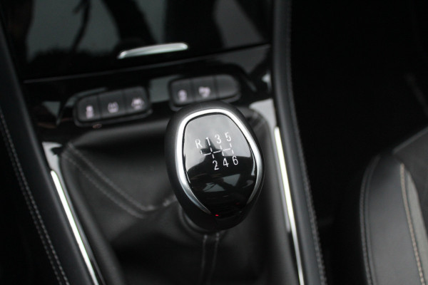 Opel Grandland X 1.2 Turbo Innovation / Trekhaak / Panoramadak / Navigatie / 18'' / Cruise Control / DAB