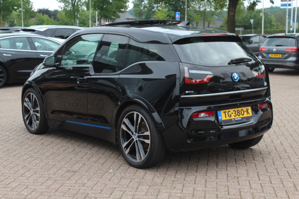 BMW i3 S iPerformance 94Ah 33 kWh / SoH 91% / Panoramadak / Camera / Leder / 20'' / Keyless / Navigatie / DAB / ACC / Stoelverwarming