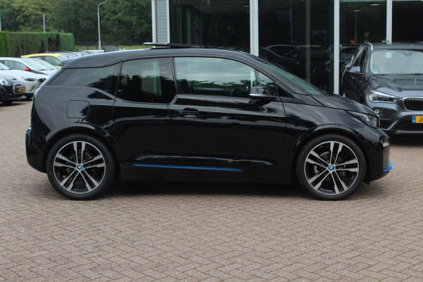 BMW i3 S iPerformance 94Ah 33 kWh / SoH 91% / Panoramadak / Camera / Leder / 20'' / Keyless / Navigatie / DAB / ACC / Stoelverwarming