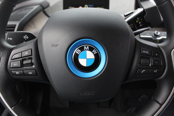 BMW i3 S iPerformance 94Ah 33 kWh / SoH 91% / Panoramadak / Camera / Leder / 20'' / Keyless / Navigatie / DAB / ACC / Stoelverwarming