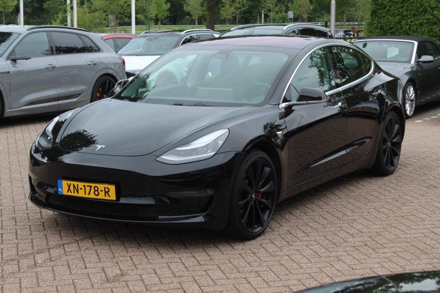 Tesla Model 3 Performance AWD 75 kWh / SoH 91.4% / Autopilot / Panoramadak / Camera / Leder / 20''' Leder / Premium Audio