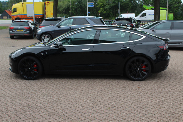 Tesla Model 3 Performance AWD 75 kWh / SoH 91.4% / Autopilot / Panoramadak / Camera / Leder / 20''' Leder / Premium Audio