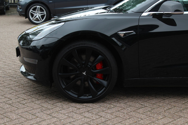 Tesla Model 3 Performance AWD 75 kWh / SoH 91.4% / Autopilot / Panoramadak / Camera / Leder / 20''' Leder / Premium Audio