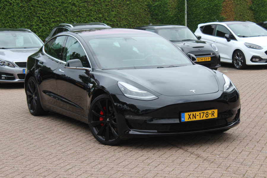 Tesla Model 3 Performance AWD 75 kWh / SoH 91.4% / Autopilot / Panoramadak / Camera / Leder / 20''' Leder / Premium Audio