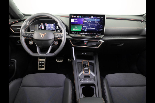 CUPRA Formentor 1.5 TSI e-Hybrid VZ Performance 272 pk Automaat (DSG) | Verlengde garantie | Navigatie | Trekhaak (wegklapbaar) | Parkeersensoren | Achteruitrijcamera | Autom. airco (3 zones) |