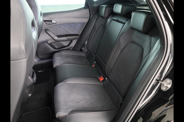 CUPRA Formentor 1.5 TSI e-Hybrid VZ Performance 272 pk Automaat (DSG) | Verlengde garantie | Navigatie | Trekhaak (wegklapbaar) | Parkeersensoren | Achteruitrijcamera | Autom. airco (3 zones) |