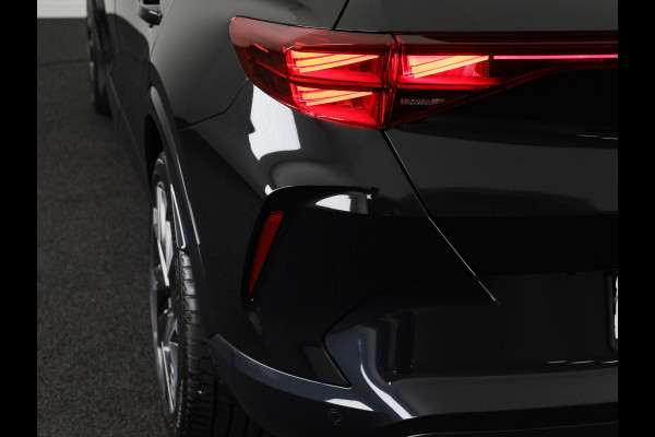 CUPRA Formentor 1.5 TSI e-Hybrid VZ Performance 272 pk Automaat (DSG) | Verlengde garantie | Navigatie | Trekhaak (wegklapbaar) | Parkeersensoren | Achteruitrijcamera | Autom. airco (3 zones) |