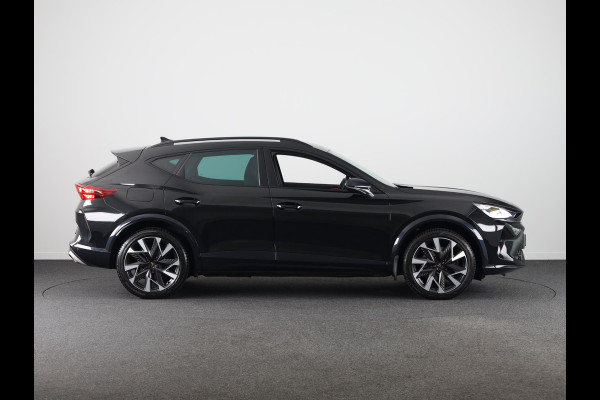 CUPRA Formentor 1.5 TSI e-Hybrid VZ Performance 272 pk Automaat (DSG) | Verlengde garantie | Navigatie | Trekhaak (wegklapbaar) | Parkeersensoren | Achteruitrijcamera | Autom. airco (3 zones) |