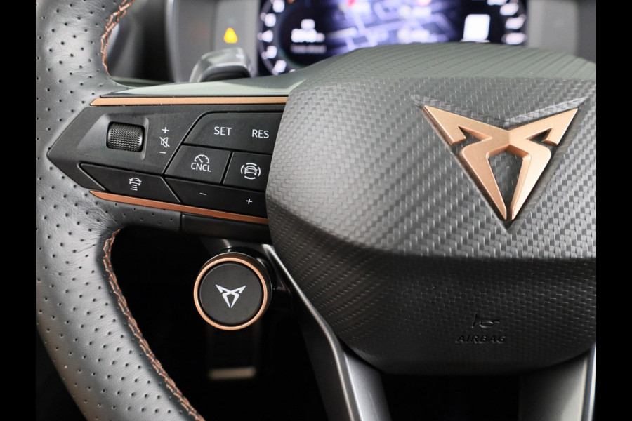 CUPRA Formentor 1.5 TSI e-Hybrid VZ Performance 272 pk Automaat (DSG) | Verlengde garantie | Navigatie | Trekhaak (wegklapbaar) | Parkeersensoren | Achteruitrijcamera | Autom. airco (3 zones) |