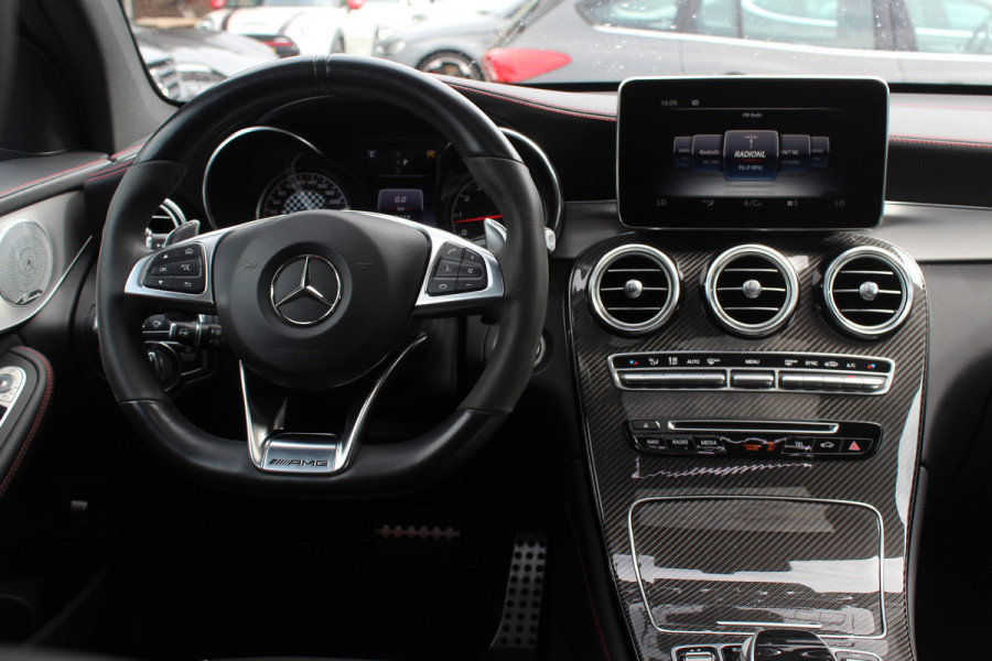 Mercedes-Benz GLC Coupé AMG 43 4MATIC / Schuifdak / 360Camera / Head-up / Burmester / Carbon intr. / 21'' / Memory seats / Keyless / Treeplanken / LED / Dodehoek / DAB / Stoelverwarming / ACC