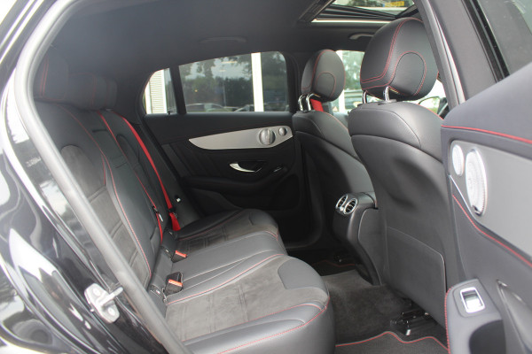 Mercedes-Benz GLC Coupé AMG 43 4MATIC / Schuifdak / 360Camera / Head-up / Burmester / Carbon intr. / 21'' / Memory seats / Keyless / Treeplanken / LED / Dodehoek / DAB / Stoelverwarming / ACC
