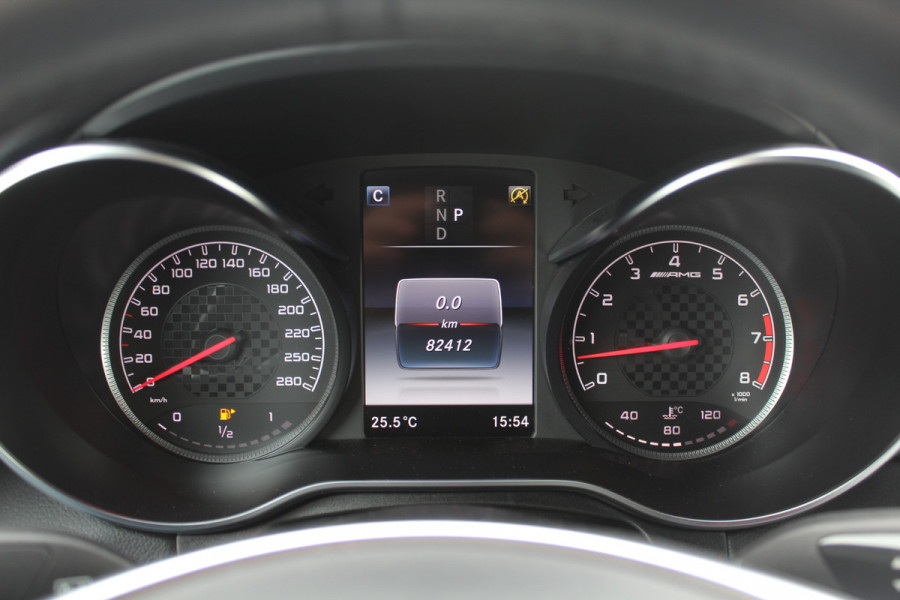 Mercedes-Benz GLC Coupé AMG 43 4MATIC / Schuifdak / 360Camera / Head-up / Burmester / Carbon intr. / 21'' / Memory seats / Keyless / Treeplanken / LED / Dodehoek / DAB / Stoelverwarming / ACC