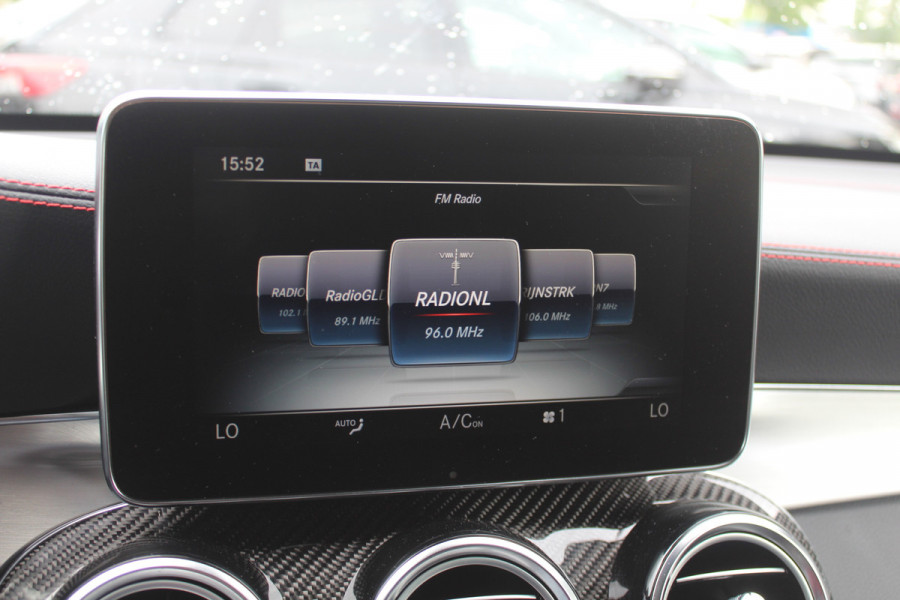 Mercedes-Benz GLC Coupé AMG 43 4MATIC / Schuifdak / 360Camera / Head-up / Burmester / Carbon intr. / 21'' / Memory seats / Keyless / Treeplanken / LED / Dodehoek / DAB / Stoelverwarming / ACC