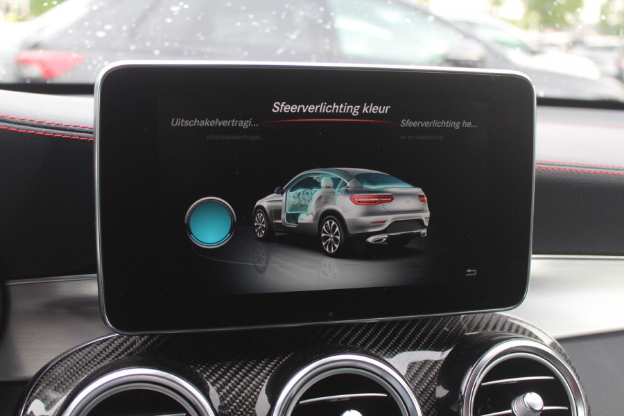 Mercedes-Benz GLC Coupé AMG 43 4MATIC / Schuifdak / 360Camera / Head-up / Burmester / Carbon intr. / 21'' / Memory seats / Keyless / Treeplanken / LED / Dodehoek / DAB / Stoelverwarming / ACC