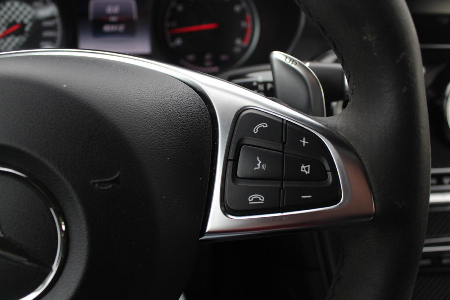 Mercedes-Benz GLC Coupé AMG 43 4MATIC / Schuifdak / 360Camera / Head-up / Burmester / Carbon intr. / 21'' / Memory seats / Keyless / Treeplanken / LED / Dodehoek / DAB / Stoelverwarming / ACC