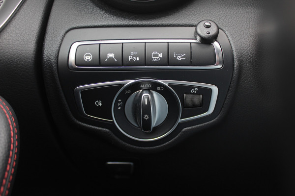 Mercedes-Benz GLC Coupé AMG 43 4MATIC / Schuifdak / 360Camera / Head-up / Burmester / Carbon intr. / 21'' / Memory seats / Keyless / Treeplanken / LED / Dodehoek / DAB / Stoelverwarming / ACC