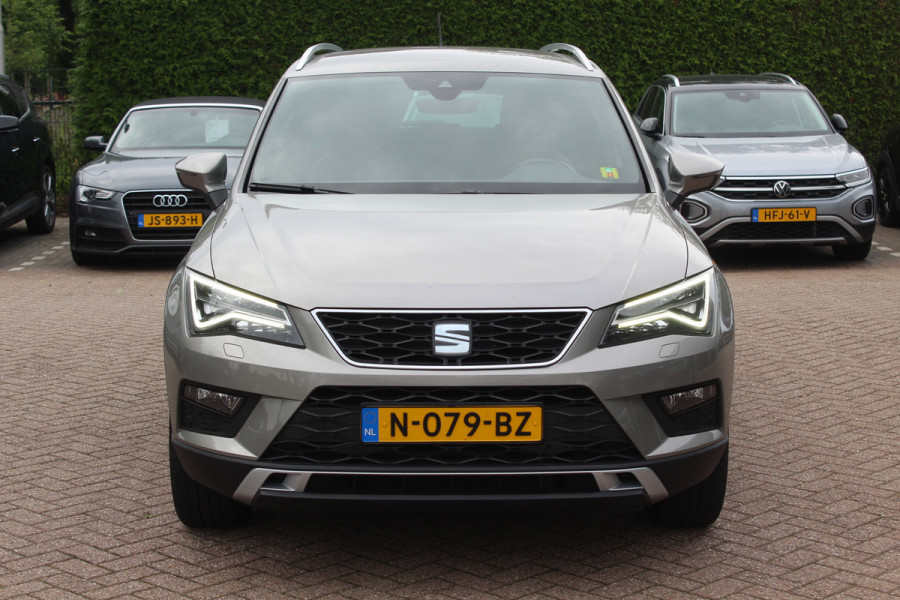 Seat Ateca 1.4 EcoTSI Xcellence / Trekhaak / Camera / Leder / Standkachel / 18'' / Navigatie / Dodehoek / Stoelverwarming / ACC