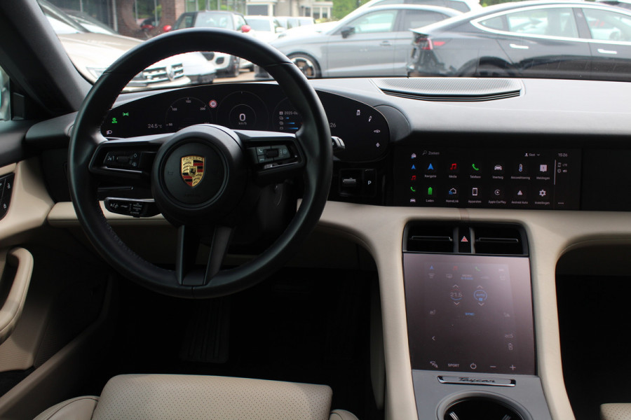 Porsche Taycan Sport Turismo 79 kWh / SoH 90.8% / Panoramadak / Camera / Adaptieve stoelen / Luchtvering / 21'' / Bose / Keyless / Sportchrono / Stoelverwarming / DAB / ACC